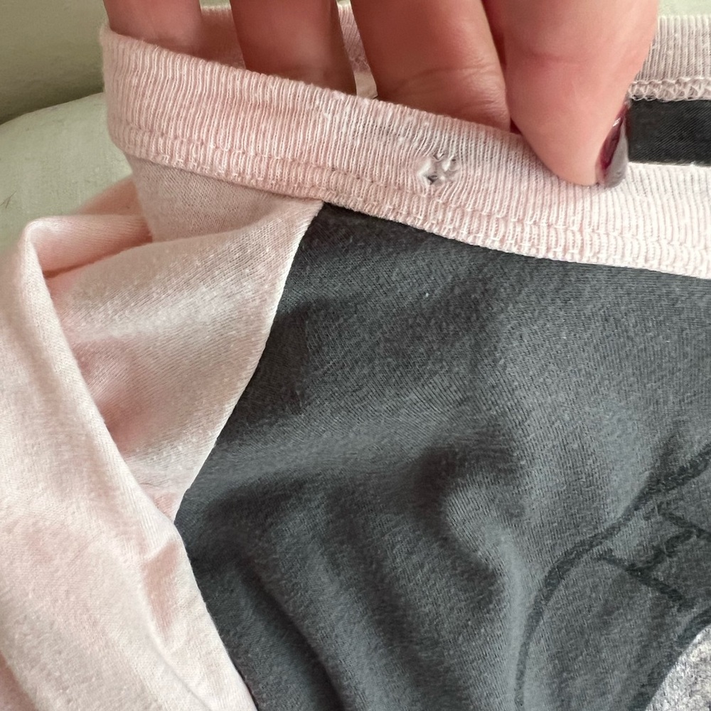 Graphic Tee - Picture 4 of 6